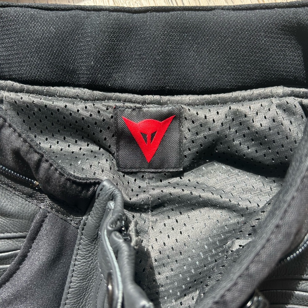 Black Motorcycle Riding Pants - Picture 4 of 6